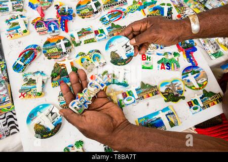 Brasilien, Südosten Region, die Stadt von Rio de Janeiro, Stadt, Welterbe der UNESCO, Stadtteil Ipanema, Osorio Platz (Praça Osório), der Samstag Hippiemarkt (Feria Hipie), Souvenirs Stockfoto