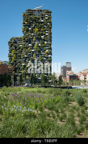 Bosco Verticale (vertikale Wald) werden wohntürme in Porta Nuova Viertel, Mailand, Italien, mit Hunderten von Bäumen und Pflanzen auf ihnen gewachsen. Stockfoto