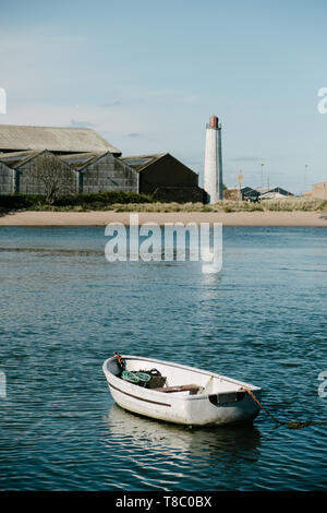 Blick von Ferryden über die South Esk River, der den Hafen von Montrose. Stockfoto