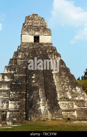 Tikal Tempel - die Jaguar Tempel oder Tempel 1, die Maya UNESCO-Weltkulturerbe von Tikal Guatemala Mittelamerika Stockfoto
