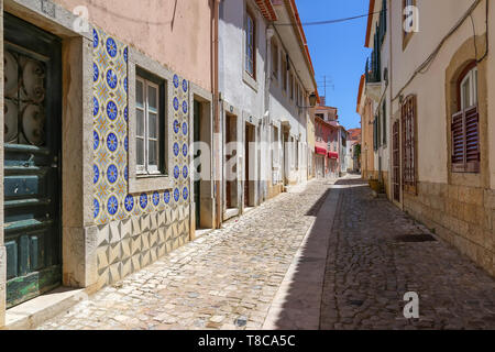 Malerische Straßen im historischen Zentrum von Cascais Stockfoto