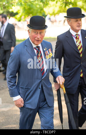 Der Prinz von Wales besucht die jährliche Kombinierte Kavallerie Alte Kameraden Association Parade, im Hyde Park, London, der ehrt Mitglieder der Kavallerie und Yeomanry im Zweiten Weltkrieg 1 und in den folgenden Konflikten getötet. Stockfoto