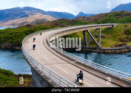 Kylesku Brücke an der Nordküste 500 Autowanderstraße in Sutherland, Highland, Schottland, UK Stockfoto