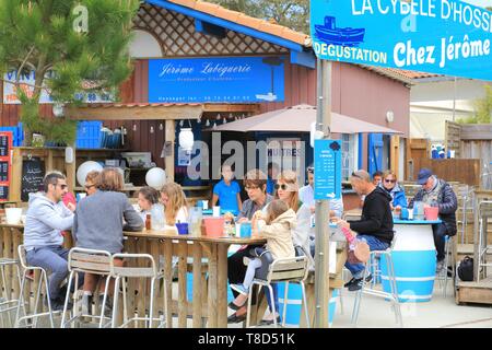 Frankreich, Landes, See, Hossegor Soorts Hossegor, Chez Jerome/Cybele Hossegor Verkostung Hossegor Austern direkt aus der Austernzüchter Jerome Labeguerie Stockfoto