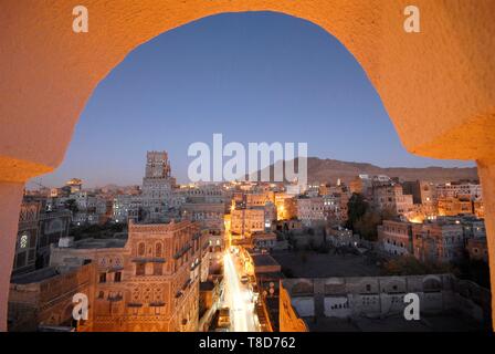 Jemen, Sana &#x2 Bd; ein governatorat, Sanaa, Altstadt, die zum Weltkulturerbe der UNESCO, Abend Stockfoto