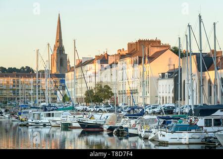 Frankreich, Ille et Vilaine, Redon, der Hafen bei Sonnenuntergang Stockfoto