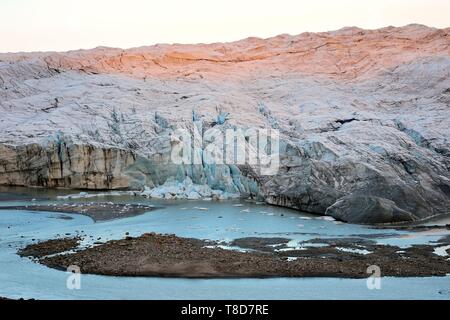 Grönland, Central Western Region in Richtung Kangerlussuaq Bay, Isunngua Highland, das Rentier Glacier (Teil der Russell Gletscher) am Rande der Eiskappe und innerhalb der UNESCO Weltkulturerbe - Nipisat Aasivissuit entfernt Stockfoto