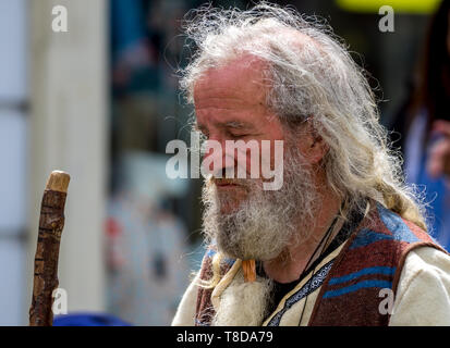 Lewes, East Sussex, UK. 12. Mai 2019. Historische Gesellschaften neu erlassen, der Schlacht von Lewes von 1264 über diese Aktion Wochenende verpackt. Die Teilnehmer an der Niederlage von König Henry III gedenken der Freiherrn von Simon de Montfort. Stockfoto