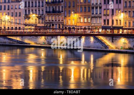 Frankreich, Rhone, Lyon, 1. Arrondissement, Les Terreaux, Saint Vincent, Saint Vincent Fußgängerbrücke auf La Saone Stockfoto