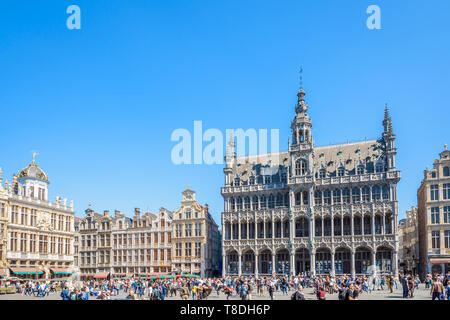 Das Maison du Roi, ein neo-gotischen Gebäude aus dem 19. Jahrhundert auf dem Grand Place in Brüssel, Belgien, befindet sich das Museum der Stadt Brüssel. Stockfoto