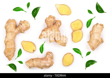 Frische Ingwerwurzel und Scheibe auf weißem Hintergrund. Ansicht von oben. Flach Stockfoto