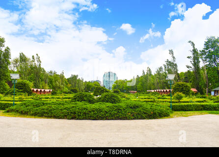 Schöne Herastrau Park aus Bukarest, Rumänien in einem Frühlingstag. Stockfoto