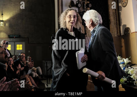 Jerusalem, Israel. 12. Mai 2019. Die amerikanische Schriftstellerin Joyce Carol Oates ist die 2019 Jerusalem Preis bei der Eröffnung der Internationalen Autoren Festival im Jerusalem YMCA ausgezeichnet. Die Jerusalem Preis ist auf ehrt Schriftsteller, deren Arbeit erinnert an "die Freiheit des Einzelnen in der Gesellschaft gerichtet. Oates verfügt über 58 Romane seit 1964 im Alter von 26 Auch veröffentlicht als Anzahl der Wiedergaben und Novellen, Kurzgeschichten, Lyrik und Sachbücher. Credit: Nir Alon/Alamy Leben Nachrichten. Stockfoto