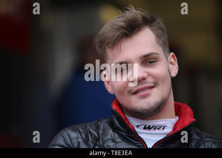 Silverstone, Großbritannien. 12. Mai 2019. Belgische Audi Club Team WRT Treiber trocknet Vanthoor während der 2019 Blancpain GT Serie Endurance Cup auf dem Silverstone Circuit, Silverstone, England am 12. Mai 2019. Foto von Jurek Biegus. Nur die redaktionelle Nutzung, eine Lizenz für die gewerbliche Nutzung erforderlich. Keine Verwendung in Wetten, Spiele oder einer einzelnen Verein/Liga/player Publikationen. Credit: UK Sport Pics Ltd/Alamy leben Nachrichten Stockfoto