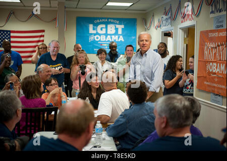 ORLANDO, FL - 20. Oktober: US-Vizepräsident Joe Biden besucht eine basisdemokratische Veranstaltung. Am 20. Oktober in Orlando, Florida, 2012. Personen: Joe Biden Stockfoto