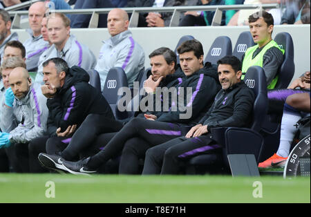 London, Großbritannien. 12. Mai 2019. Eine entspannte Mauricio Pochettino (Sporen Manager) an der Tottenham Hotspur v Everton englische Premier League Match, an der Tottenham Hotspur Stadion, London, Großbritannien, am 12. Mai 2019. ** Nur die redaktionelle Nutzung, eine Lizenz für die gewerbliche Nutzung erforderlich. Keine Verwendung in Wetten, Spiele oder einer einzelnen Verein/Liga/player Publikationen ** Quelle: Paul Marriott/Alamy leben Nachrichten Stockfoto