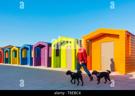 Seaton Carew, County Durham, UK. 13. Mai 2019. Wetter: Die Sonne steigt in einem wolkenlosen Himmel bei Seaton Carew auf einem herrlichen Montag Morgen an der nordöstlichen Küste. Credit: Alan Dawson/Alamy leben Nachrichten Stockfoto