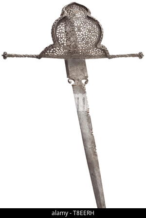 Eine Brescia linken Dolch ca. 1660-70. Mit zweistufigen Blade stark verjüngt sich zu einer langen, schmalen Punkt, der untere Teil mit Eingekerbten und gelocht, Rand, der fehlschärfe mit ein paar Blättern Arme für Blade auffällig, der inneren Fläche für den Daumen eingerückt gebildet, und beide Seiten mit gestanzten abstrakten Mustern dekoriert und schlug mit einem kleinen rechteckige Marke, ein Kreuz potente, Bügeleisen griff Gemeißelt in Flachrelief, bestehend aus dreieckigen lobated Guard erstellt eine eindeutige Taste nach dem Knauf projizieren, fein geschnitten, mit einem durchbohrten tiered Arran, Additional-Rights - Clearance-Info - Not-Available Stockfoto