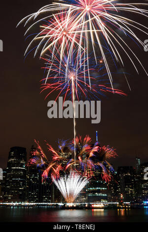 Macy's 4. Juli Feuerwerk Stockfoto