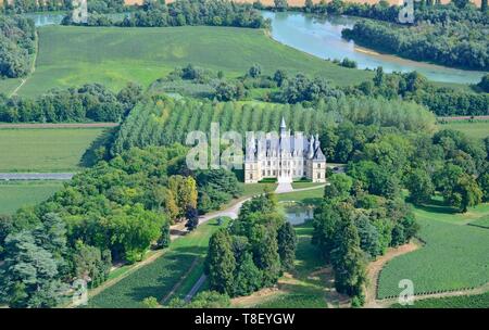 Frankreich, Marne, Boursault, den Wein erzeugenden Schloss im Auftrag von Veuve Clicquot (Luftbild) Stockfoto