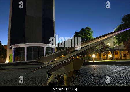 Pool von Millikan Bibliothek, Caltech Stockfoto