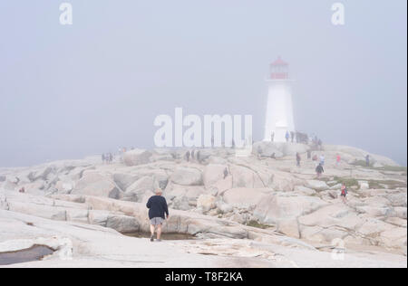 Peggy's Cove, ländliche Gemeinde, die sich am östlichen Ufer des St. Margarets Bay in Nova Scotias Halifax Region, die die Website von Peggys Punkt Lig Stockfoto