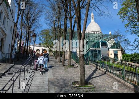 Frankreich, Paris, 18. Bezirk, der Standseilbahn von Montmartre, Rue Foyatier Stockfoto