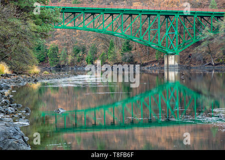 Highway 89 Brücke in Britton Lake, Kalifornien, USA wider Stockfoto