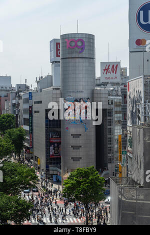 Shibuya 109 Gebäude, Shibuya-Ku, Tokio, Japan. Logo Design wurde von April 28th, 2019 zu merken 40 Jahre geändert. Stockfoto