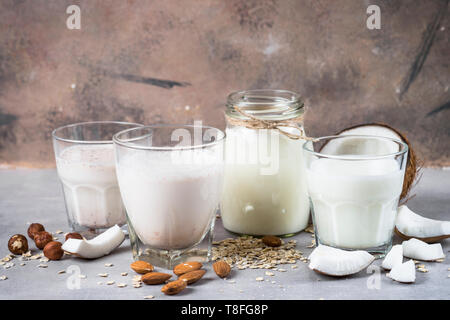 Vegan ohne Milchprodukte alternative Milch. Stockfoto