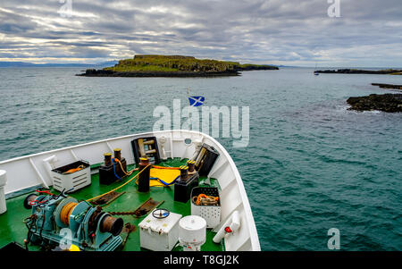 Caledonian MacBrayne Fähren Loch Nevis nähert sich der Insel Eigg, Schottland Stockfoto