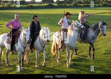 Frankreich, Gard, Montcalm, Camargue, Mas de la Paix, Manade de Saint Louis, Groul Familie Reiter. Stockfoto