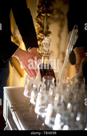 Frankreich, Paris, Förderung von Louis XIII Cognac Jerobeam Stockfoto