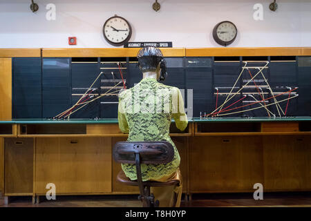 Alte Telefonzentrale am Telefon Museum, Muzuim Telekom, in Kuala Lumpur, Malaysia. Stockfoto