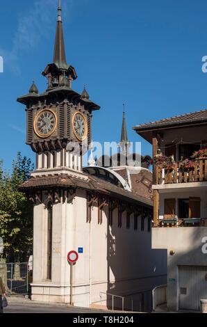 Frankreich, Haute Savoie, Evian-les-Bains, der Uhrturm auf dem Gebäude des Source Cachat Stockfoto