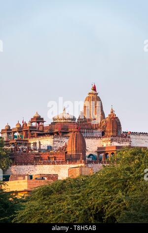 Indien, Rajasthan, Osiyan (oder Osian), das Tor zur Wüste Thar, Sachiya Mata Hindu Tempel Stockfoto