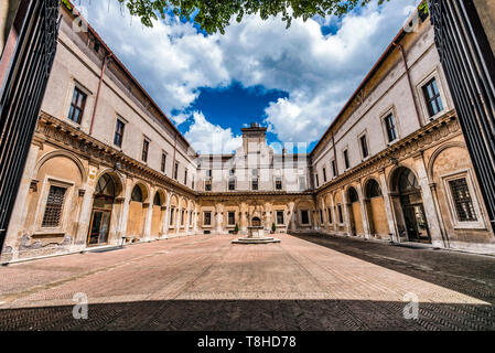 Der Innenhof des Casale di San Pio V (Hl. Pio V Haus) in Rom, Italien Stockfoto