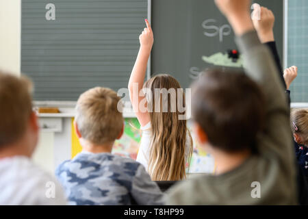 Remshalden, Deutschland. 13. Mai, 2019. Studenten Bericht Klasse. Credit: Sebastian Gollnow/dpa/Alamy leben Nachrichten Stockfoto