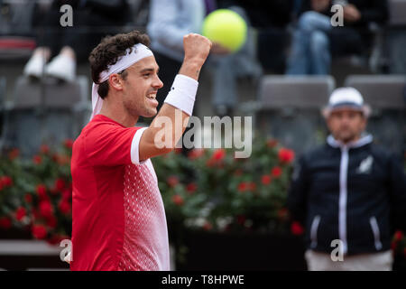 Rom, Italien. 13. Mai, 2019. Marco Cecchinato (ITA) in Aktion gegen Alex De Minaur (AUT) während Internazionali BNL D'Italia Italian Open auf dem Foro Italico, Rom, Italien Am 13. Mai 2019. Foto von Giuseppe Maffia. Credit: UK Sport Pics Ltd/Alamy leben Nachrichten Stockfoto