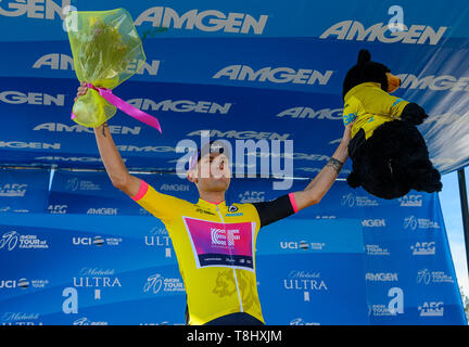 Lake Tahoe, CA, USA. 13. Mai, 2019. Race leader Tejay Van Putten von EF Education First feiert während Phase zwei der Amgen Tour von Kalifornien am Montag, 13. Mai 2019 in Lake Tahoe. Credit: Paul Kitagaki jr./ZUMA Draht/Alamy leben Nachrichten Stockfoto