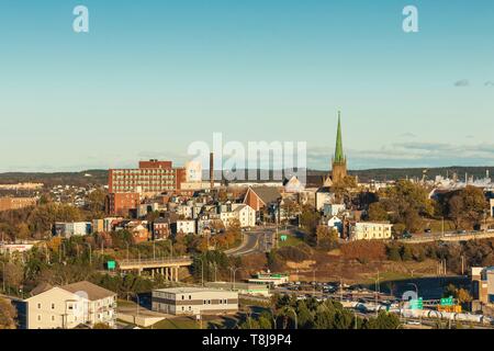 Kanada, New Brunswick, Saint John, der Kathedrale von der Unbefleckten Empfängnis und Skyline Stockfoto