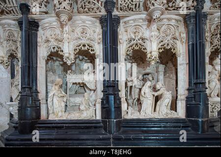Frankreich, Ain, Bourg-en-Bresse, Königliches Kloster von Brou in 2018 restauriert, die Kirche St. Nikolaus von Tolentino Meisterwerk der Spätgotik, in der Kapelle von Margarete von Österreich, der Altar ist ein Altarbild der Sieben Freuden der Jungfrau Maria gekrönt Stockfoto