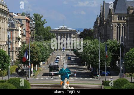 Frankreich, Bas Rhin, Straßburg, Perspektive auf Liberty Avenue aus der Palais du Rhin (ehemalige Kaiserspalast) 1, Place de la Republique gesehen Stockfoto