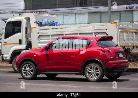 Chiangmai, Thailand - 30 April 2019: Mit dem eigenen Auto, Nissan Juke. Auf der straße Nr. 1001, 8 km von Chiang Mai City. Stockfoto