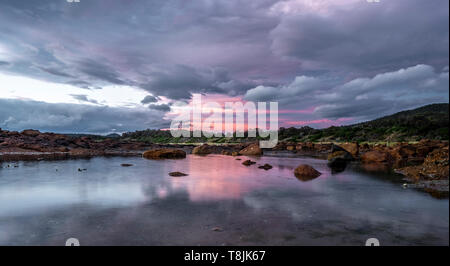 Freycinet National Park - Wineglass Bay Kreisspur. Tasmanien. Sonnenuntergang Stockfoto