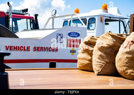 Ford D 2417 D-Serie Perkins Diesel motorisierten Recovery/Aufteilung Lkw mit Kran Harvey-Frost Stockfoto