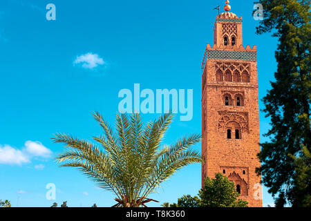 Moschee Koutoubia Minarett in der alten Medina von Marrakesch, Marokko Stockfoto