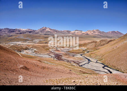 Blick auf den Rio Blanco in der Nähe von El Tatio Geysir, San Pedro de Atacama, Chile Stockfoto