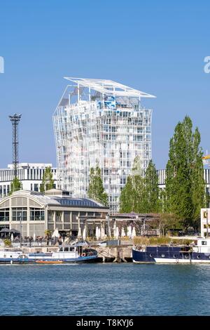 Frankreich, Rhone, Lyon, La Confluence Bezirk südlich der Presqu'ile, nahe der Mündung der Rhone und der Saone, ist der erste französische nachhaltige Viertel von WWF, Ycone Wohngebäude entworfen von Architekt Jean Nouvel zertifiziert Stockfoto