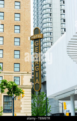 Mai 12, 2019, Vancouver, Kanada: Rosewood Hotel Georgia luxury accommodation außen am Georgia und Howe Straßen. Stockfoto